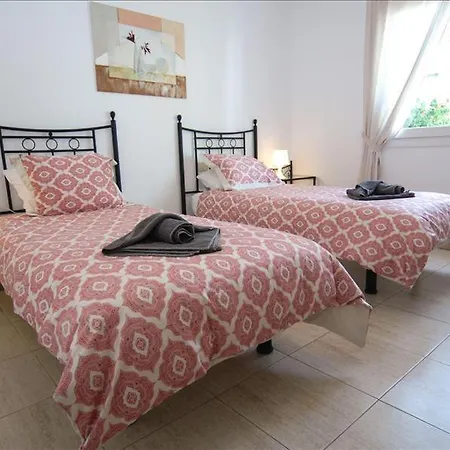 Casa Vista Panoramica - A Great - Wonderful Views - Short Walk To The Beach Вілла *